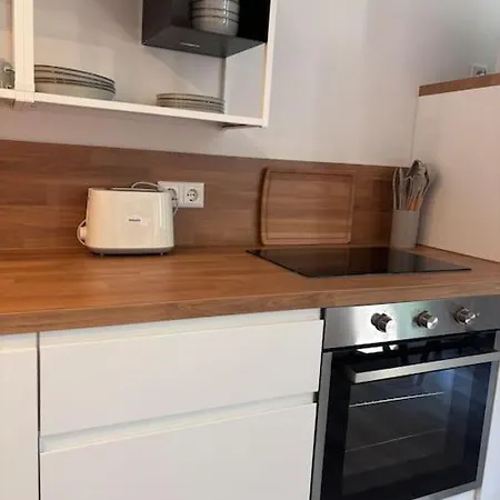 아파트 1 Og Direkt An Der Laga 2026 - Moderne Stadtwohnung Am Neusser Markt! 노이스