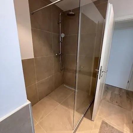 1 Og Direkt An Der Laga 2026 - Moderne Stadtwohnung Am Neusser Markt!