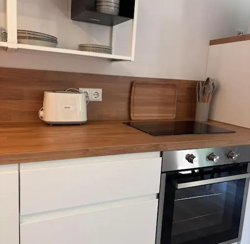 شقة 1 Og Direkt An Der Laga 2026 - Moderne Stadtwohnung Am Neusser Markt! نيوس