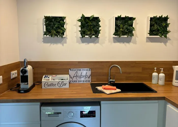 1 Og Direkt An Der Laga 2026 - Moderne Stadtwohnung Am Neusser Markt! نيوس