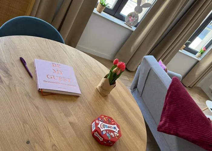 1 Og Direkt An Der Laga 2026 - Moderne Stadtwohnung Am Neusser Markt! * نيوس