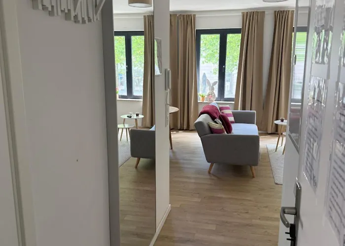 شقة 1 Og Direkt An Der Laga 2026 - Moderne Stadtwohnung Am Neusser Markt!